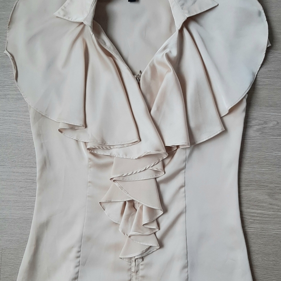 RUFFLED Gold Blouse - Picture 2 of 9